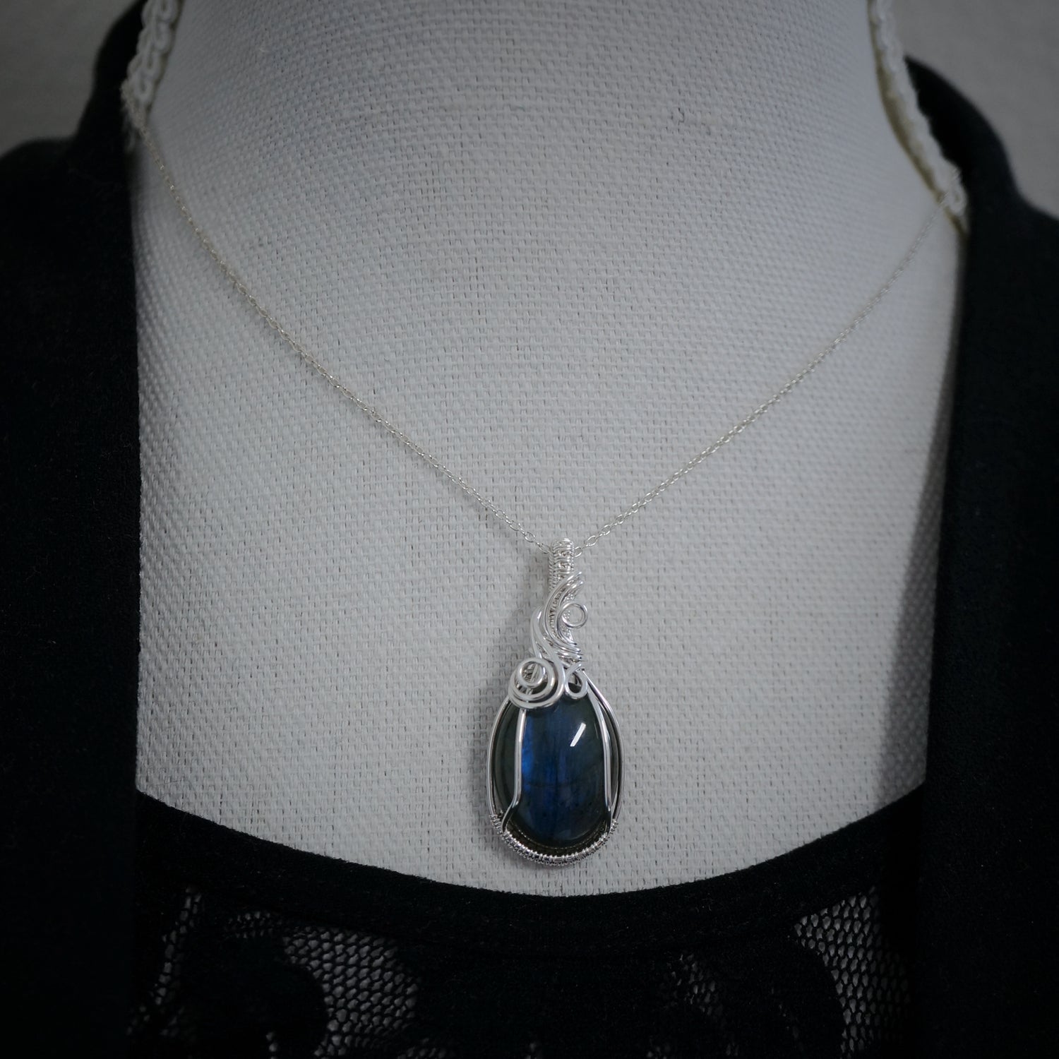 Wire wrap hanger - Zilver - Met labradoriet - Sterling zilver