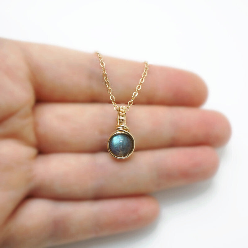 14k gold filled hanger met labradoriet