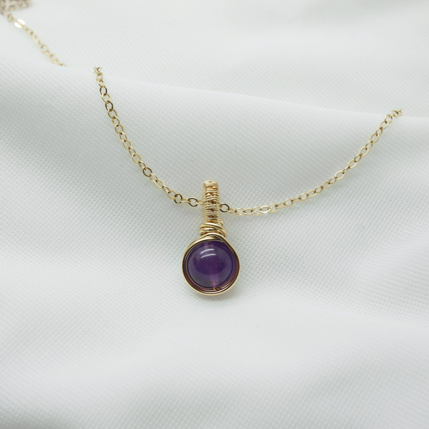 14k Gold Filled Hanger met Amethist, Handgemaakt Sieraad