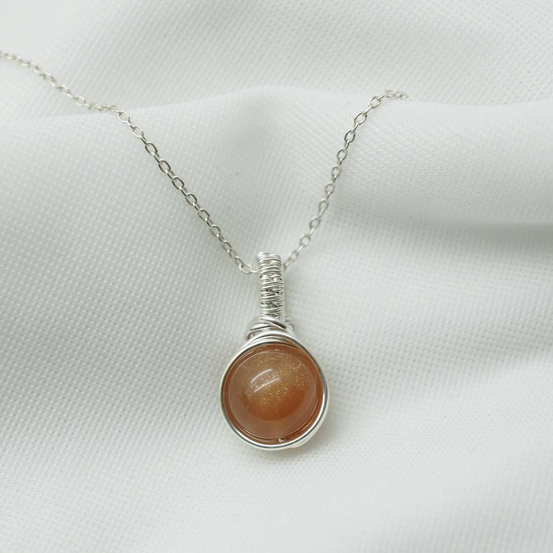 Sterling Zilveren Wire Wrap Hanger met Zonnesteen, Handgemaakt en Uniek