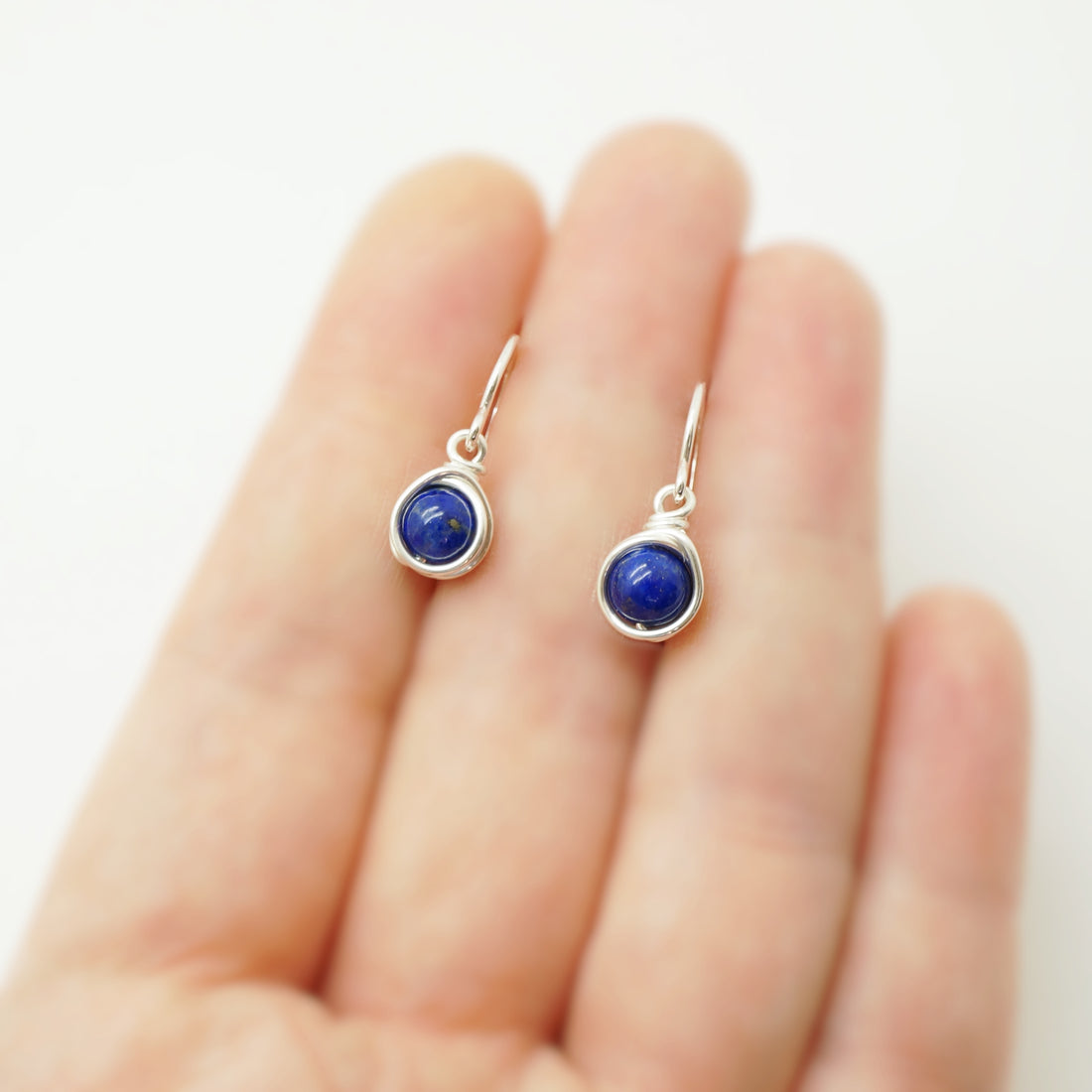 Sterling zilveren oorbellen met lapis lazuli
