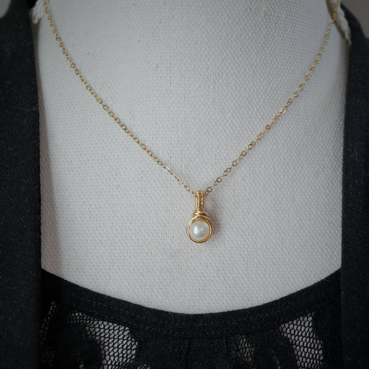 Zoetwaterparel hanger in 14k gold filled