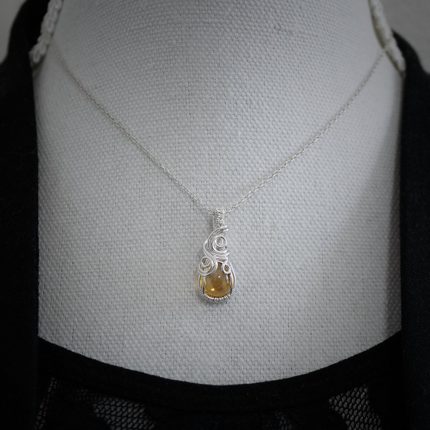 Sterling zilveren hanger met citrien