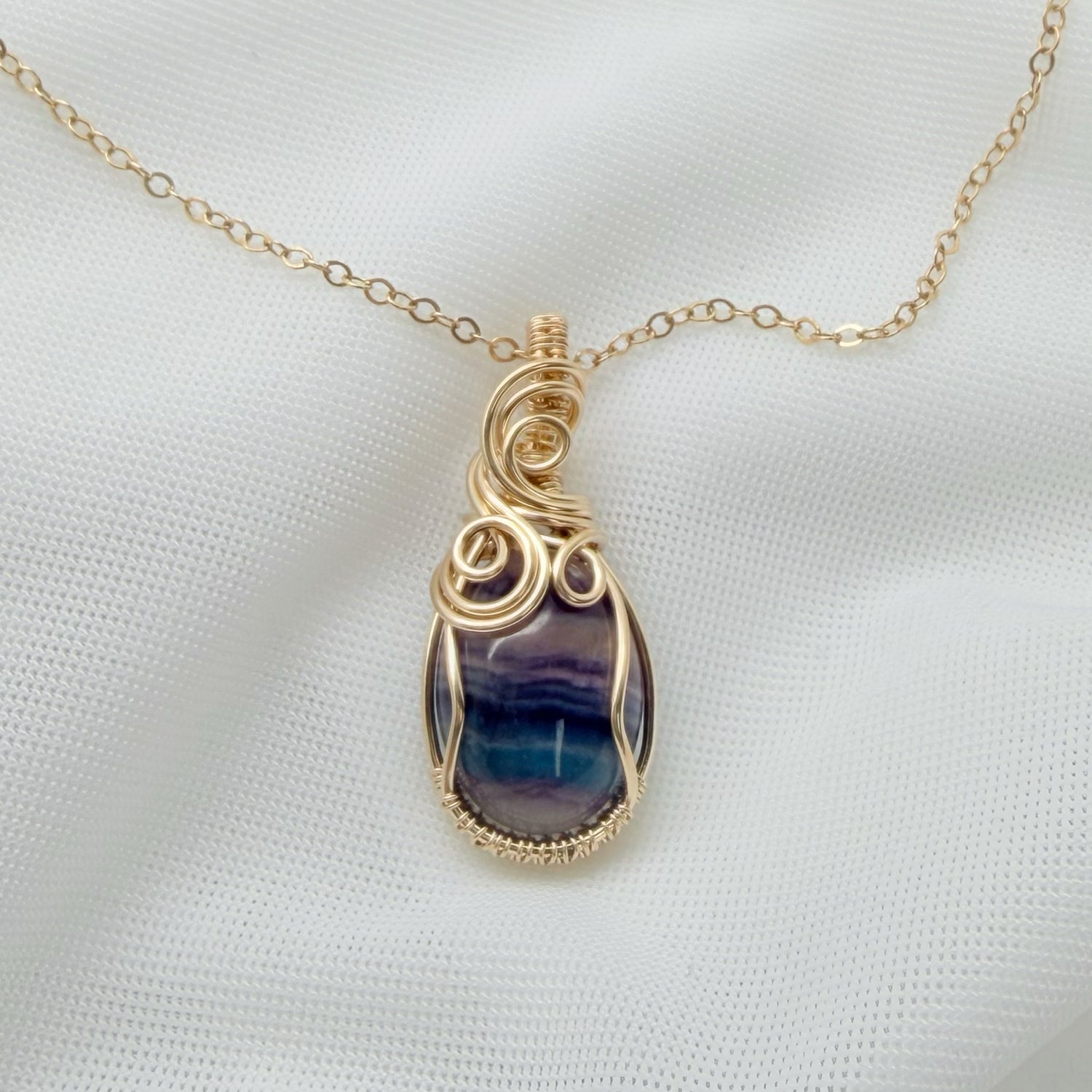 14K Gold Filled Wire Wrap Hanger met Fluoriet