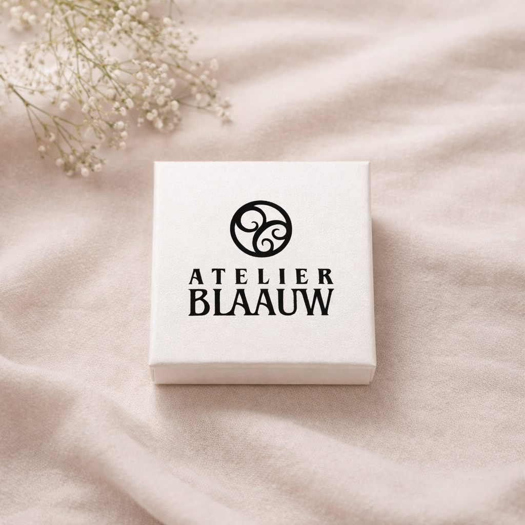 Sierlijke zilveren wire wrap hanger met rozenkwarts