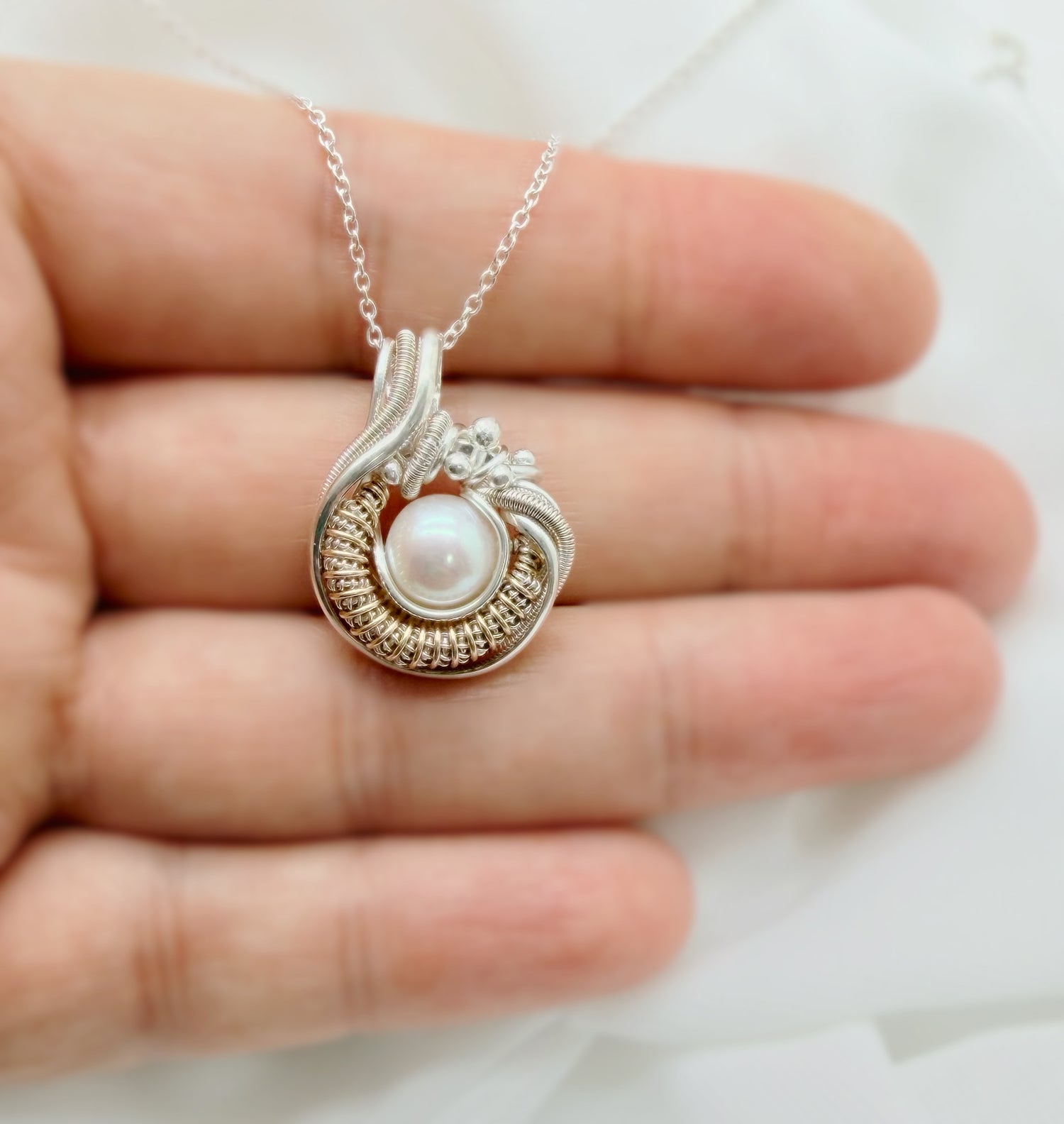 Wire wrap hanger - Sterling zilver - 14K gold filled - Met zoetwaterparel
