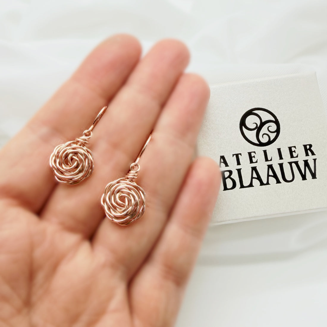 14k rosé gold filled roos oorbellen