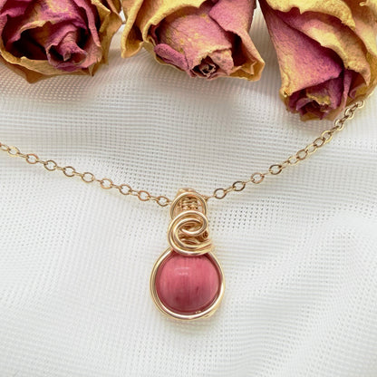 Sierlijke 14k gold filled hanger met rhodoniet
