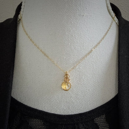Sierlijke 14k gold filled wire wrap hanger met citrien