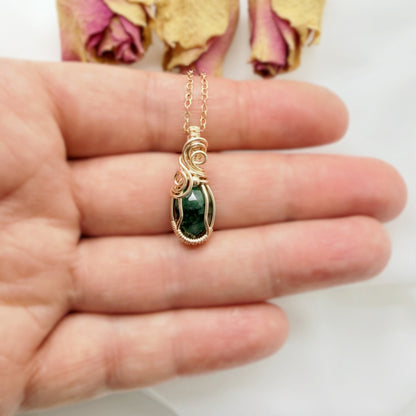 Ketting - Wire wrap hanger - 14K gold filled - Met smaragd