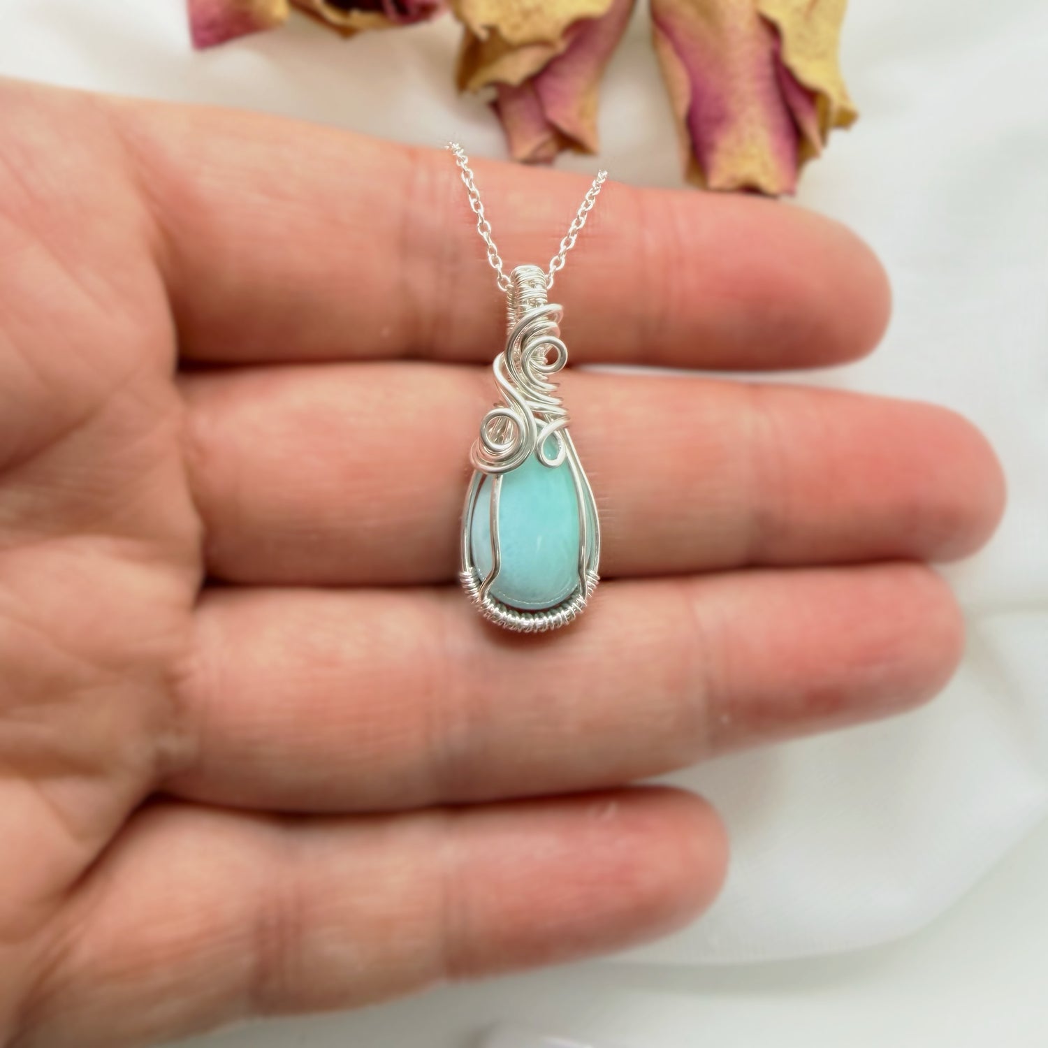 925 Zilveren wire wrap hanger met Larimar