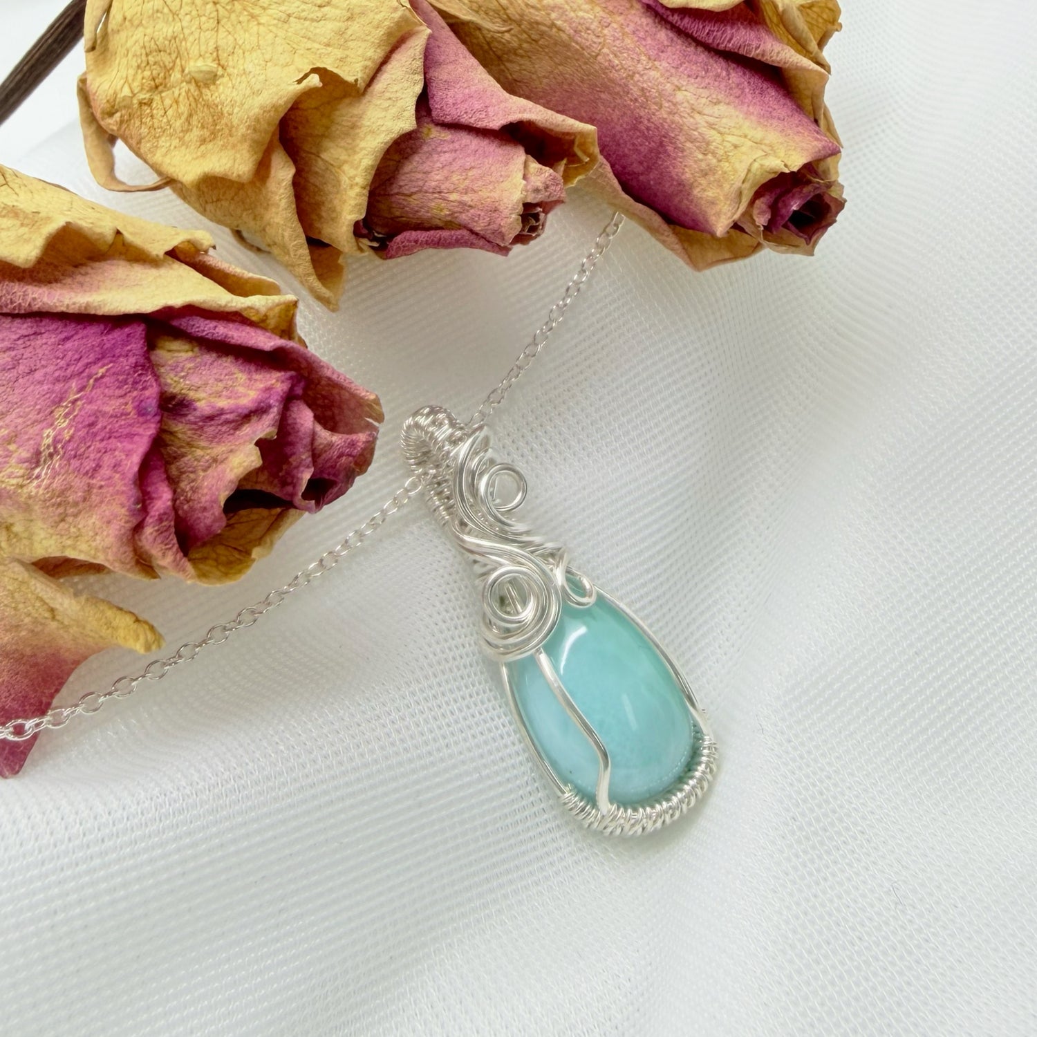 925 Zilveren wire wrap hanger met Larimar