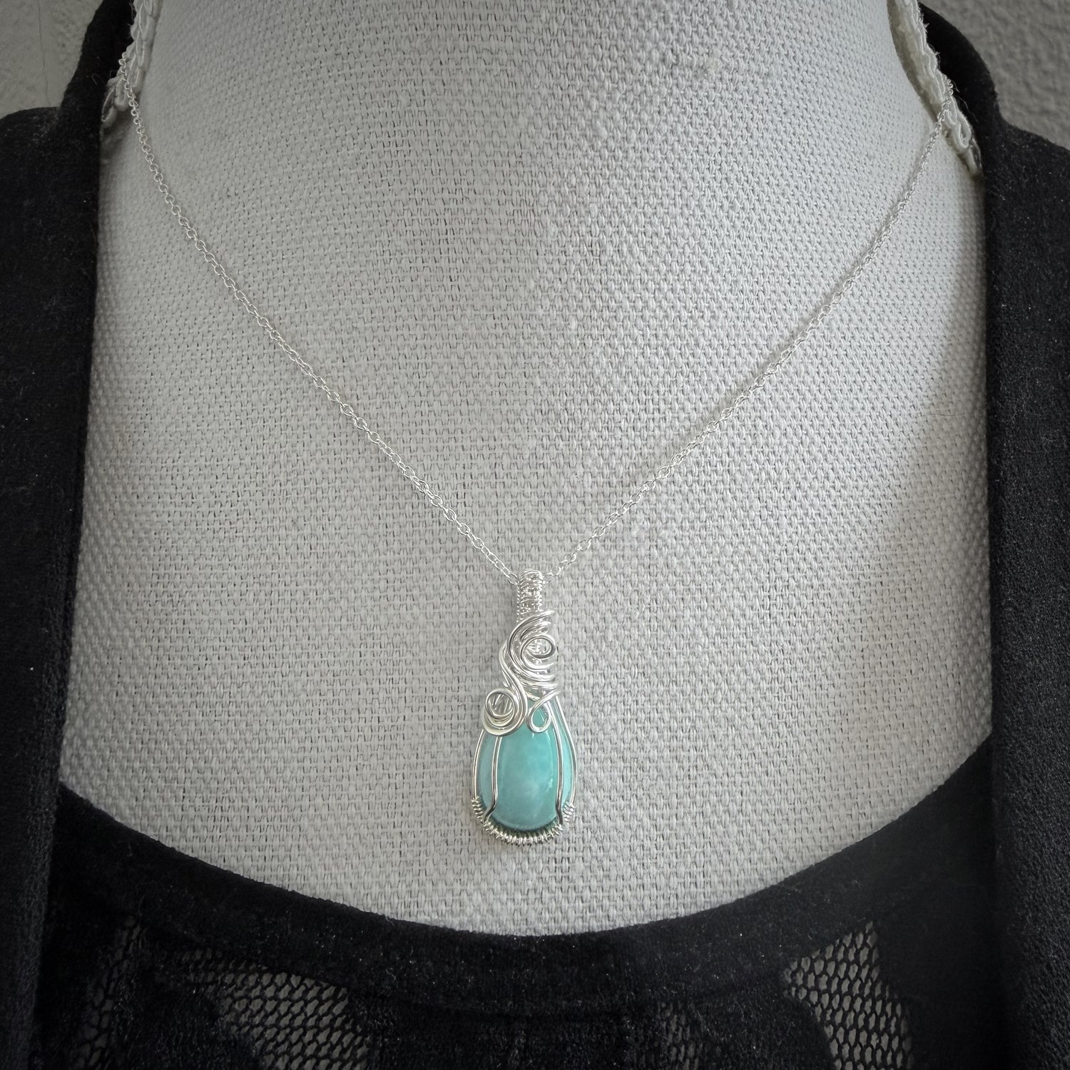 925 Zilveren wire wrap hanger met Larimar