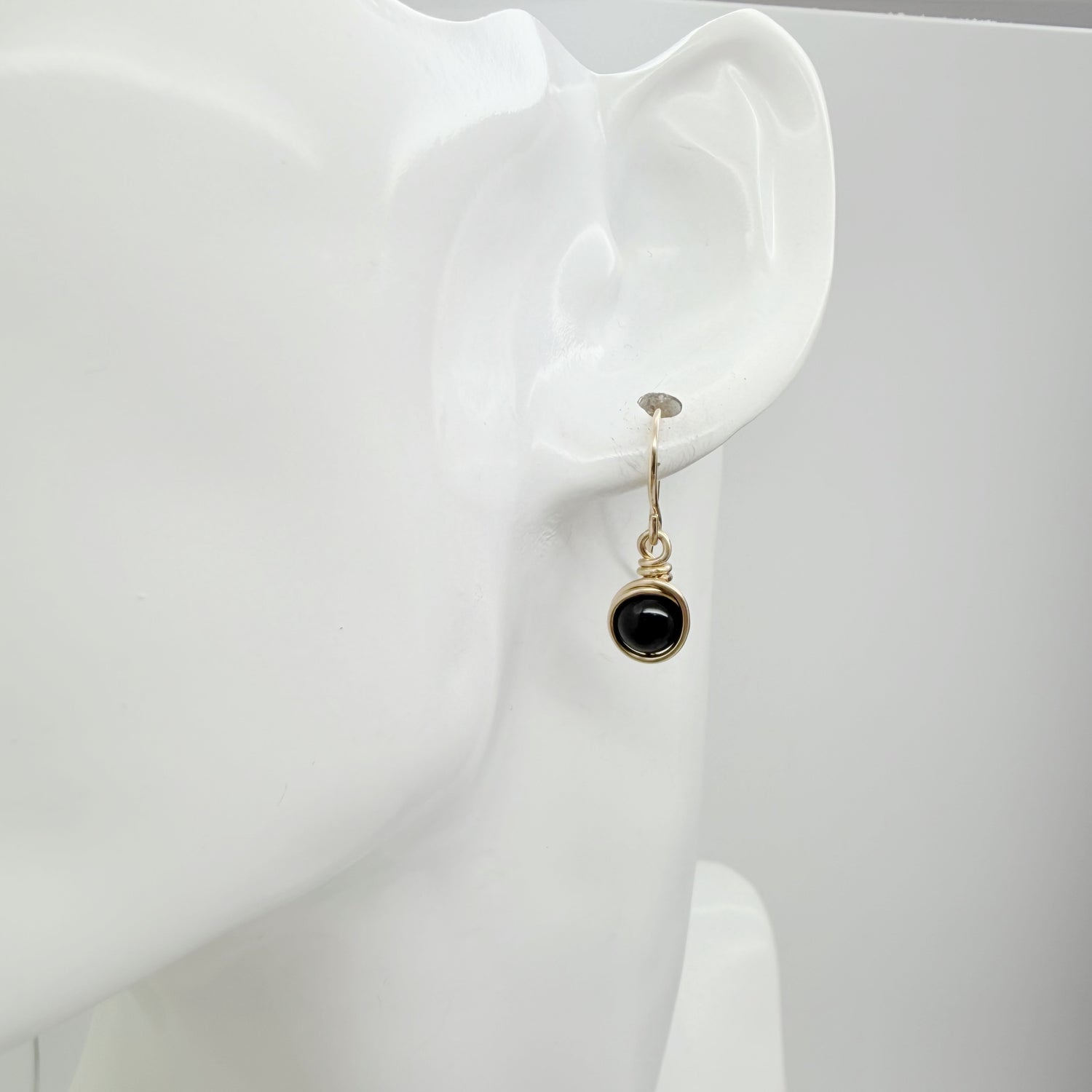 14k gold filled oorbellen met zwarte toermalijn