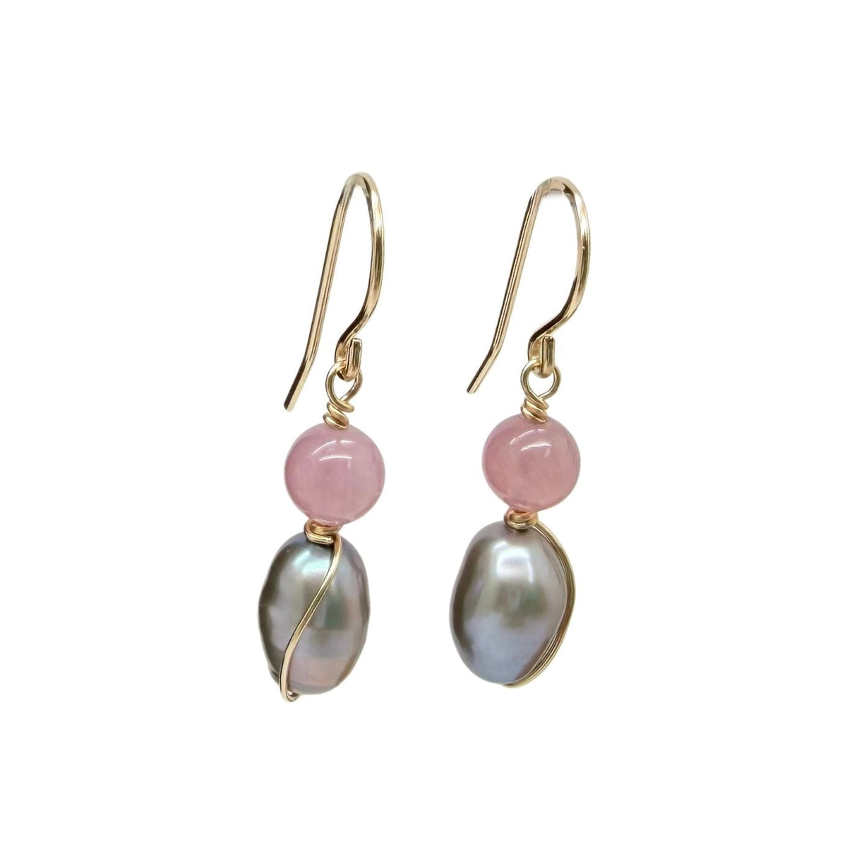 Gold filled oorbellen met zoetwaterparel en rozenkwarts