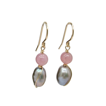 Gold filled oorbellen met zoetwaterparel en rozenkwarts