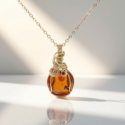 14K Gold Filled Barnsteen Hanger, Handgemaakt Sieraad met Betekenis