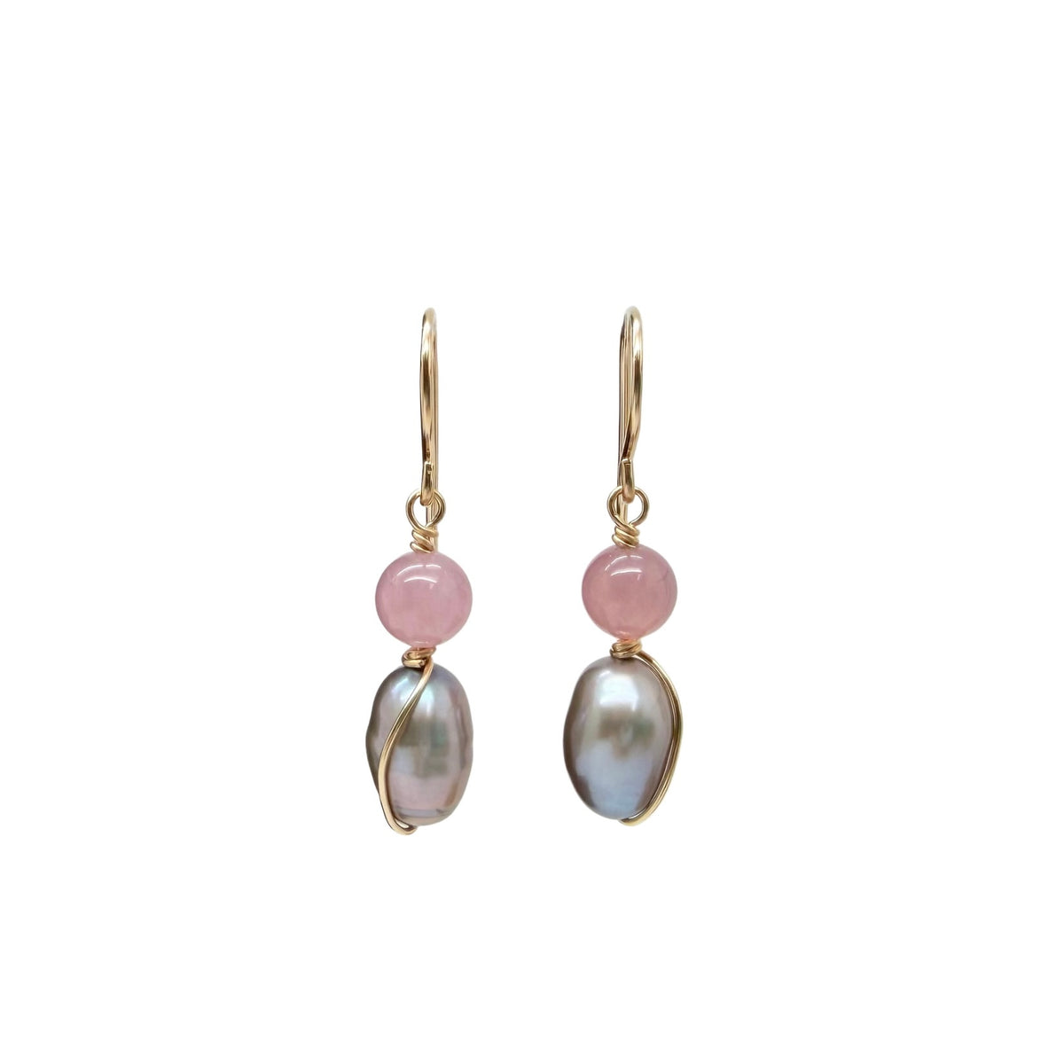 Gold filled oorbellen met zoetwaterparel en rozenkwarts