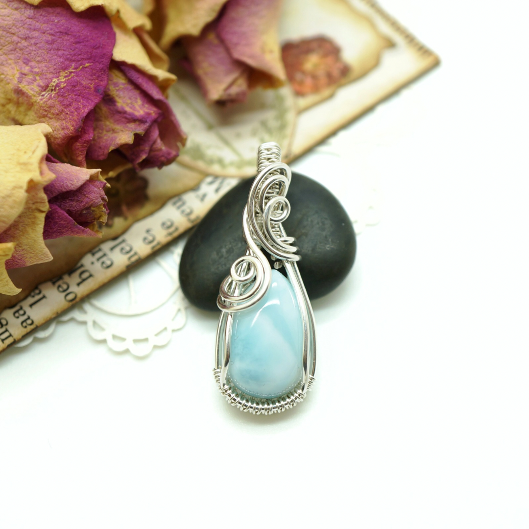 925 Zilveren wire wrap hanger met Larimar